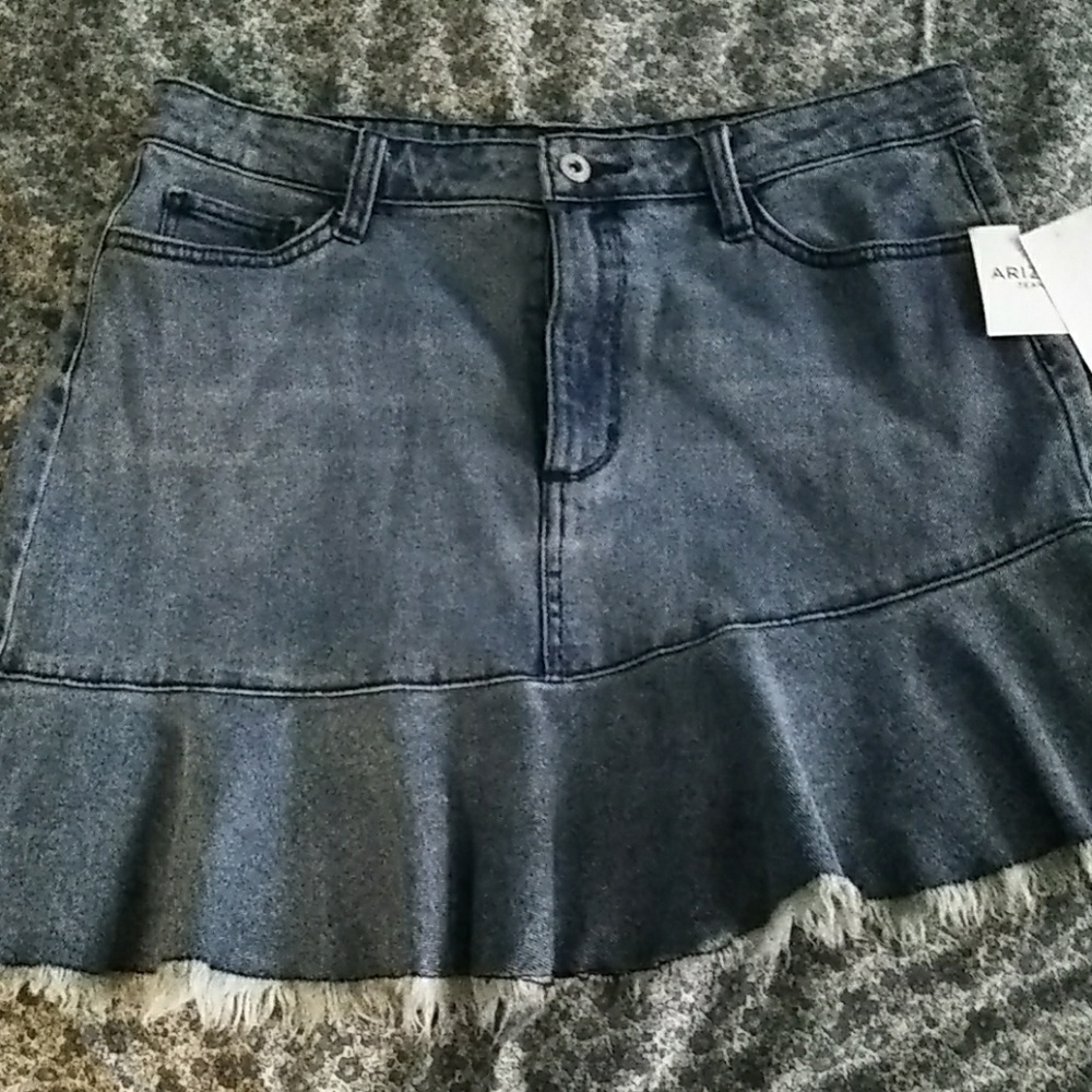 Arizona asymmetrical skirt
